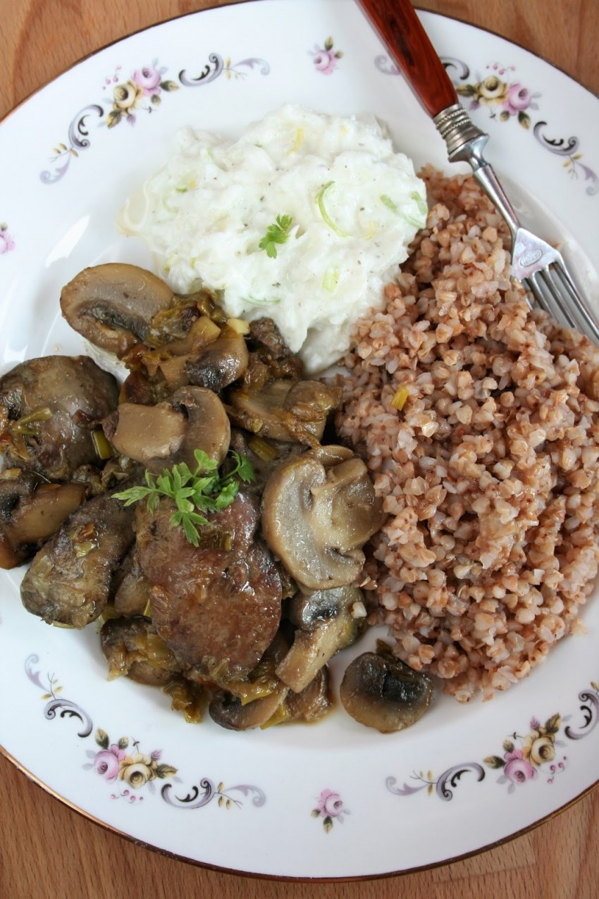 Гречка с куриной печенью в духовке