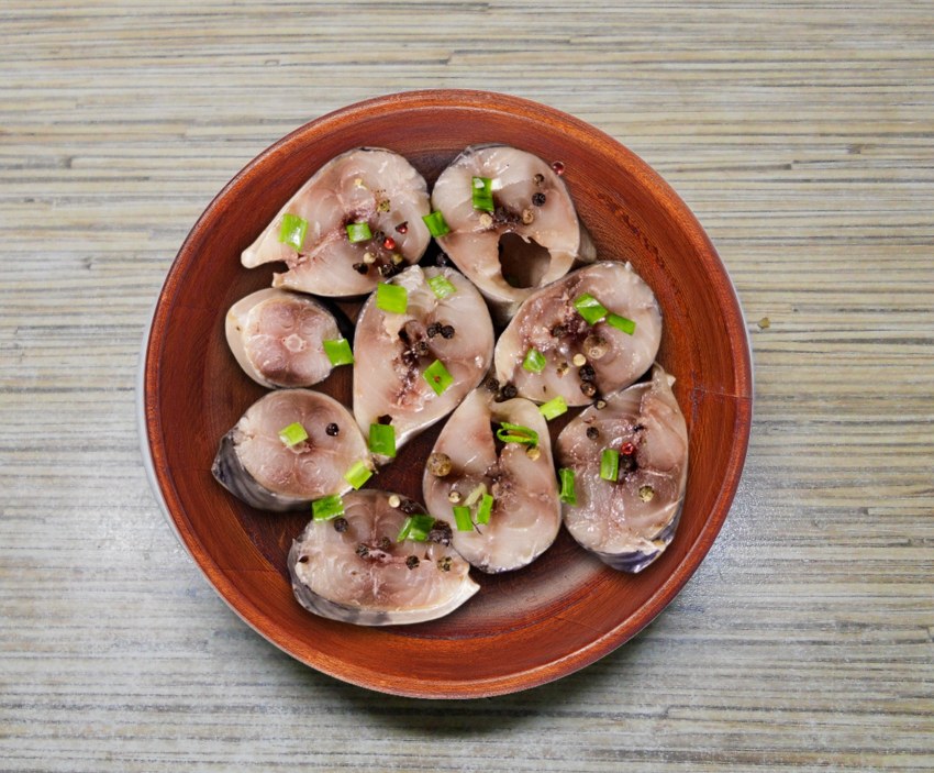 Сельдь с гарниром