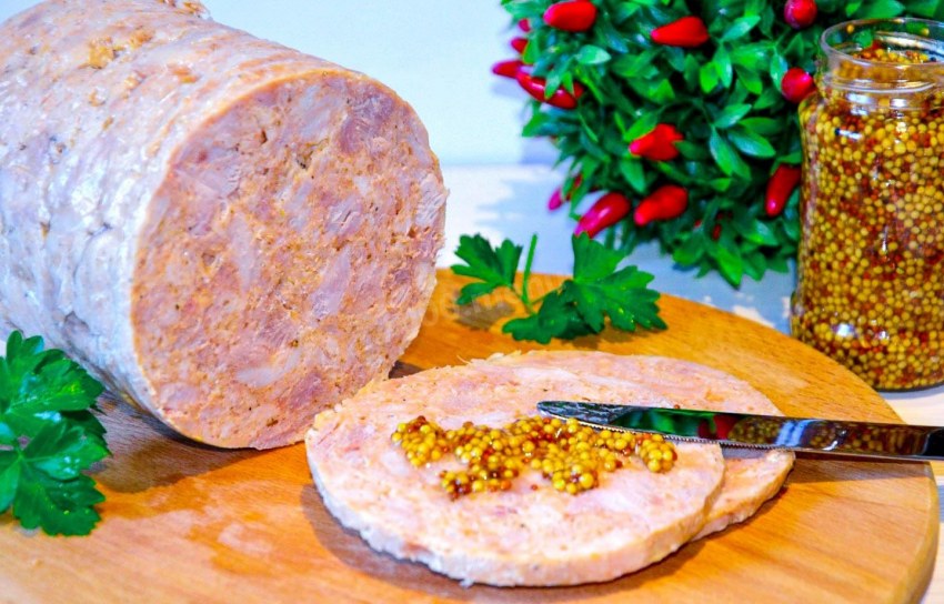 Колбаса из ветчинницы