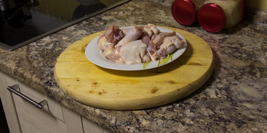 Блюда с курицей в казане на костре