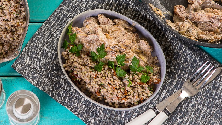 Гречка с курицей и грибами