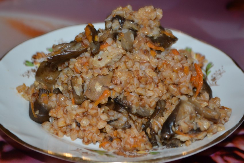 Гречка с курицей в сливочном соусе