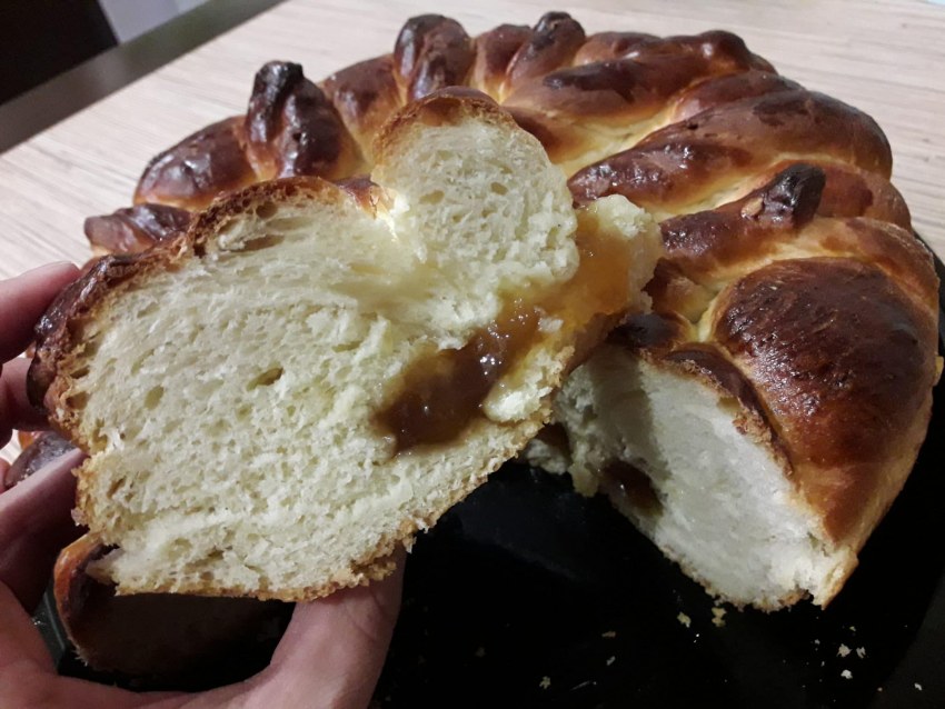 Булочка молочная