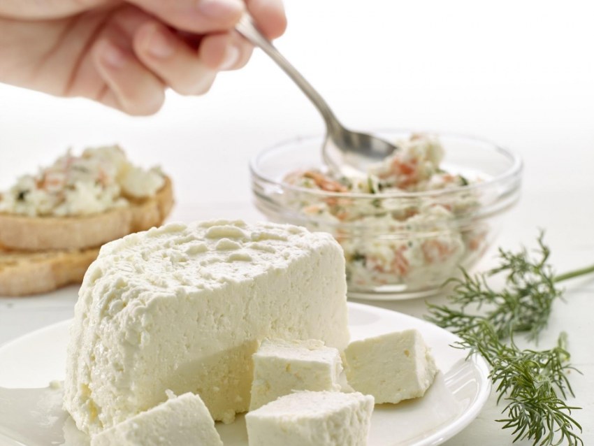 Домашний сыр из творога с дырочками