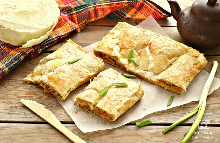Пирожки с капустой и яйцом