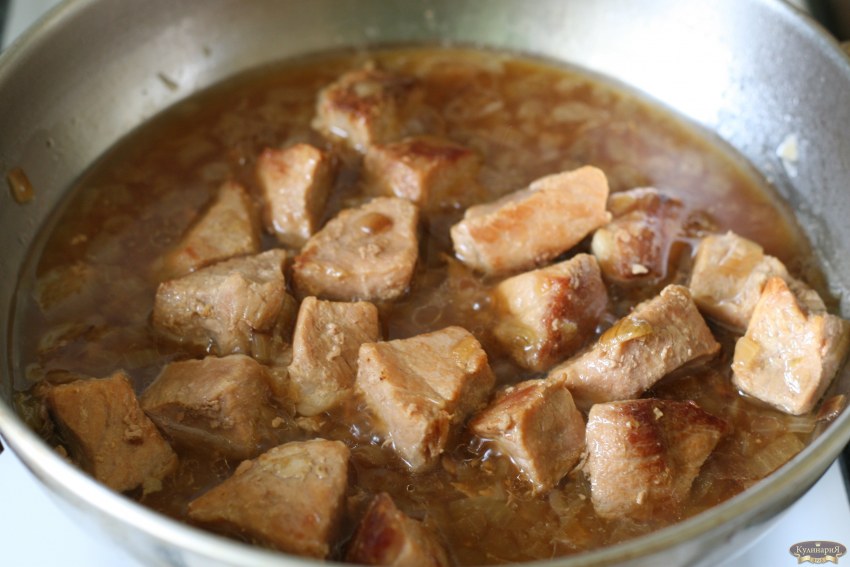 Говядина тушеная с овощами