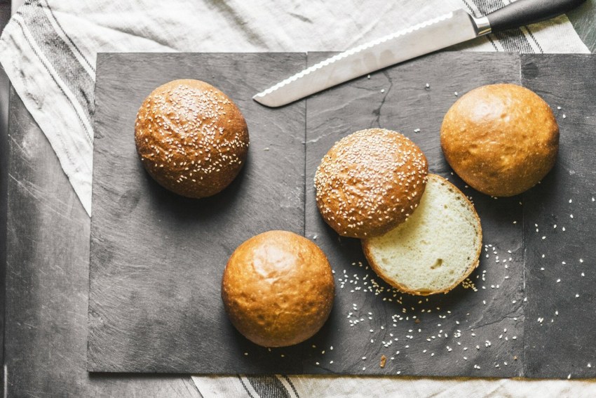 Булочки для бургеров с кунжутом