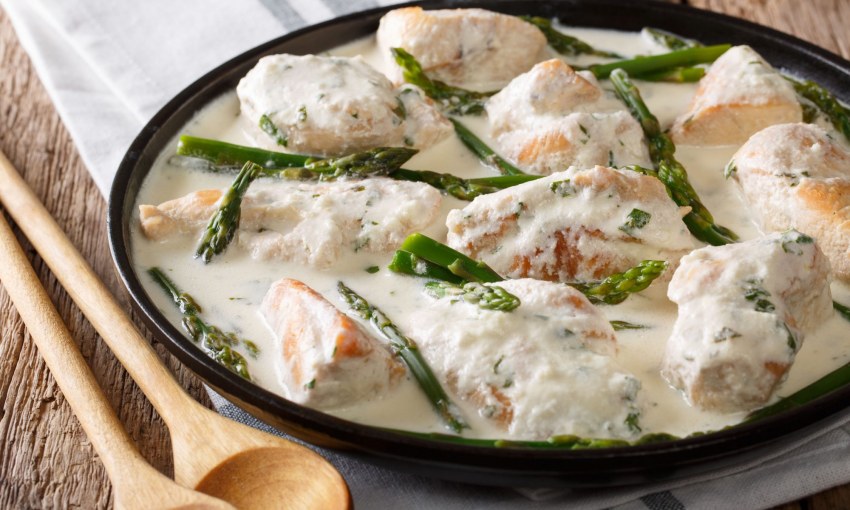 Белая подливка с мясом