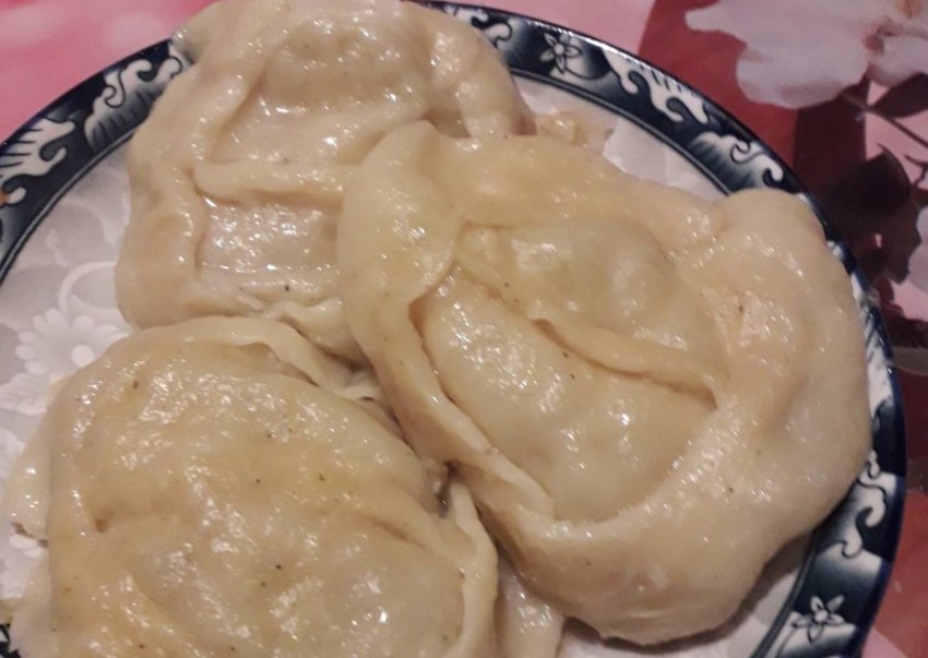 Пельмени с соусом