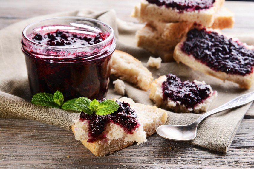 Джем из красной черной смородины и крыжовника