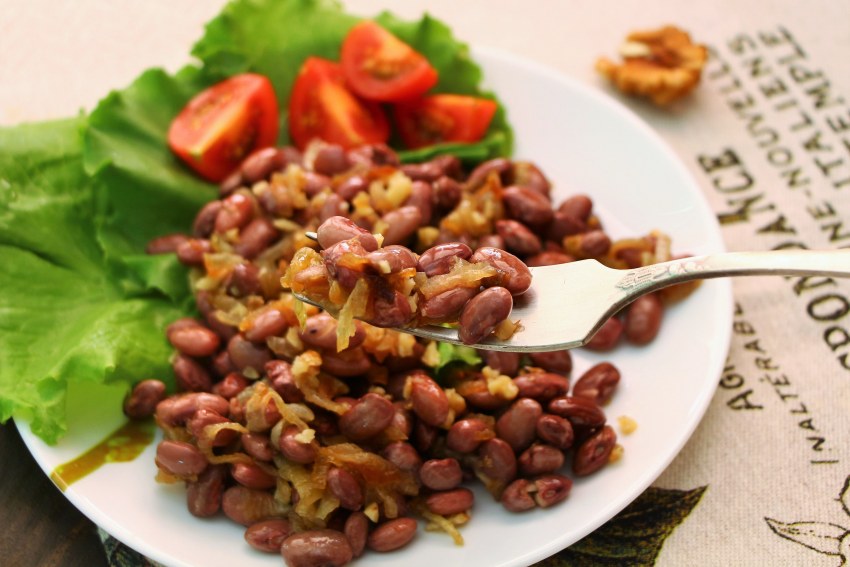 Салат с говядиной и грецкими орехами
