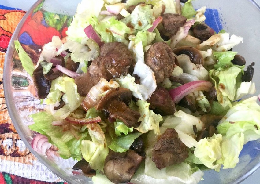 Пирог с луком пореем и грибами