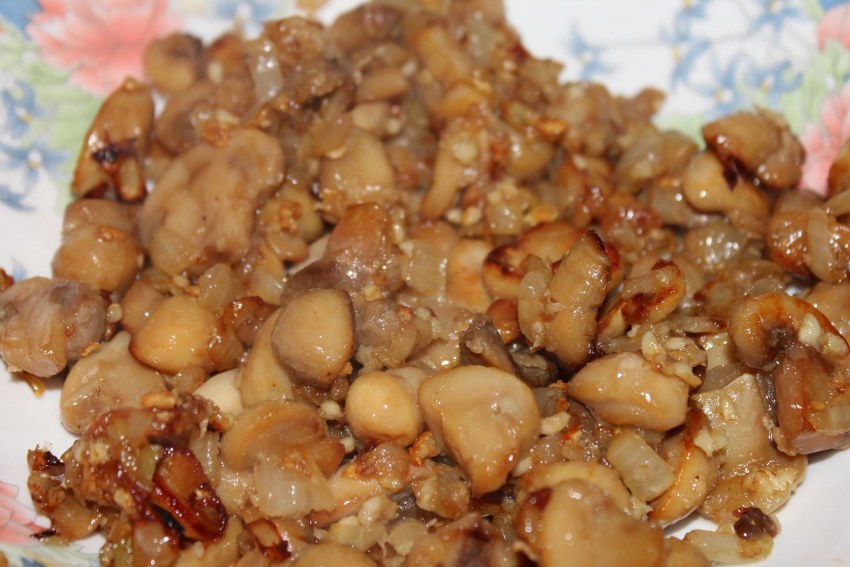 Красная фасоль тушеная с овощами