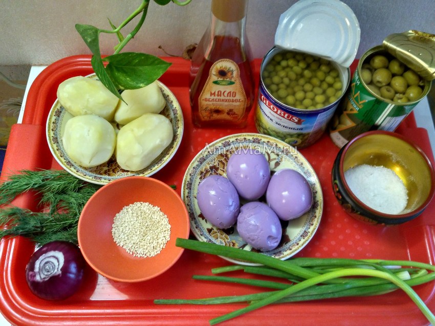 Ингредиенты для салата из яиц и гороха