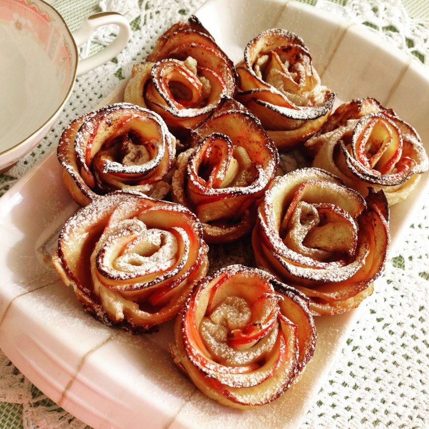 Булочки с яблоками