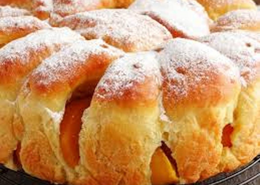 Пирог с творогом и яблоками