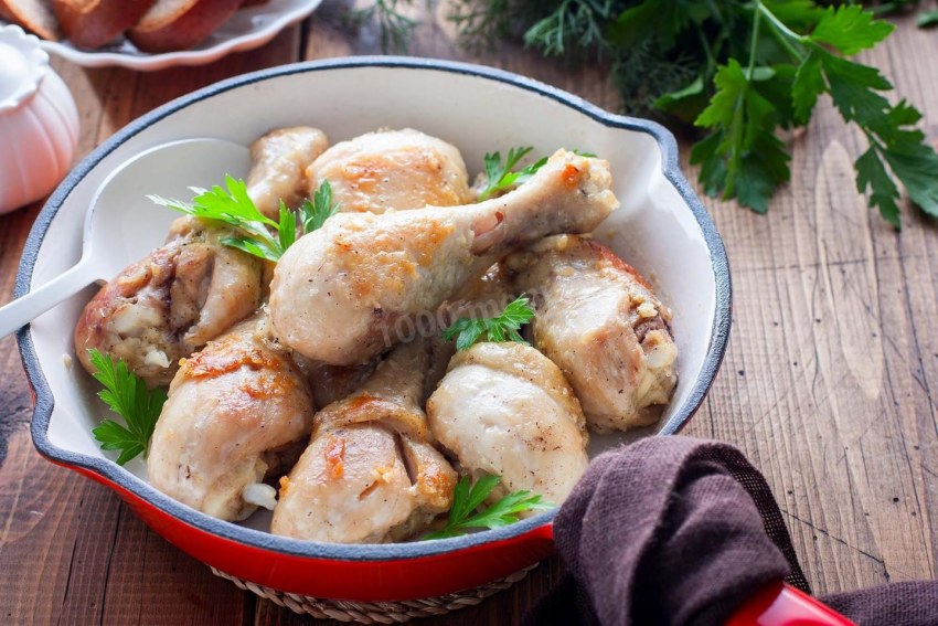 Отварные куриные голени