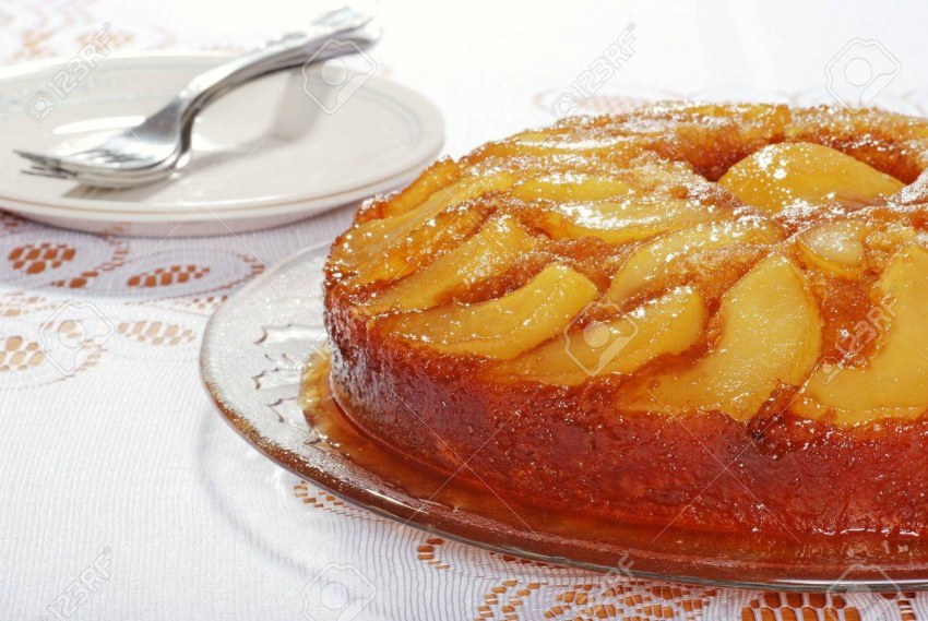 Медовый пирог с грушами