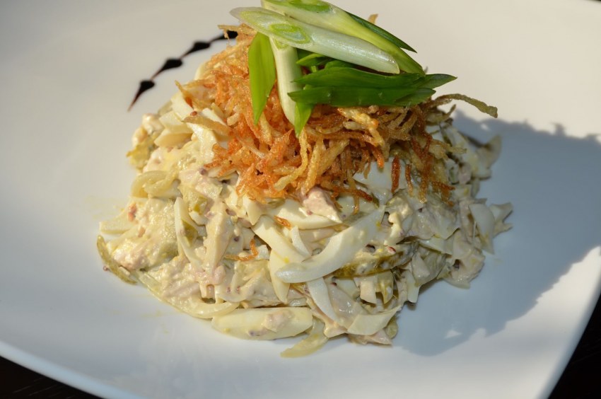 Салат картофель Пай с курицей и пекинской капустой