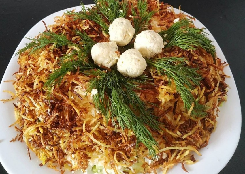 Салат глухариное гнездо