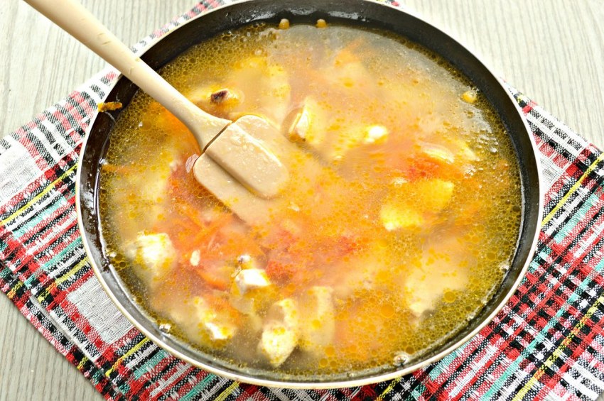 Гуляш из куриной грудки диетический