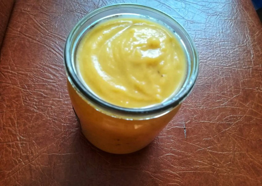 Кабачковая икра с чесноком и томатной пастой