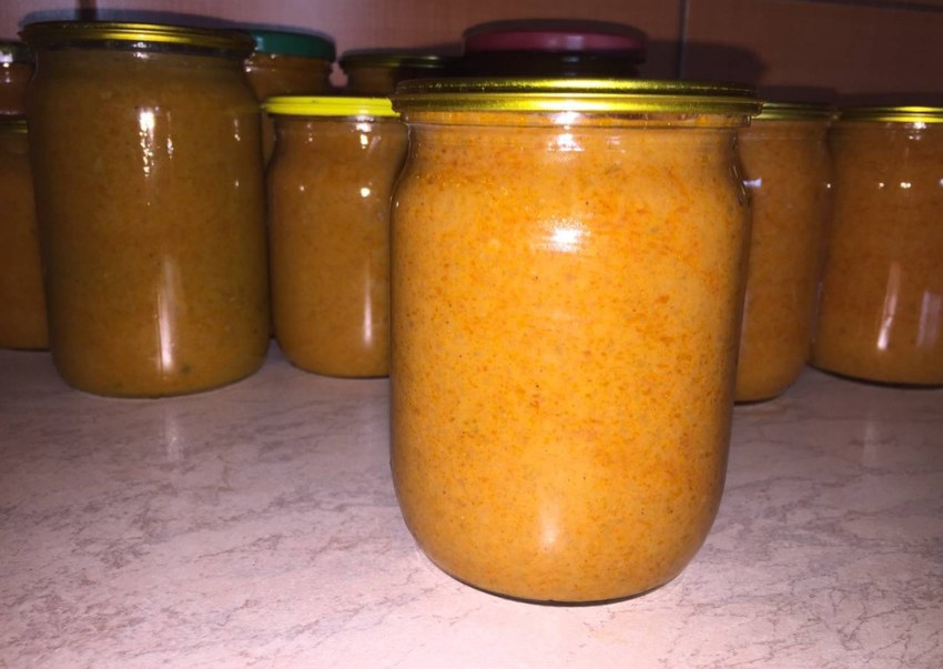 Кабачковая икра с майонезом