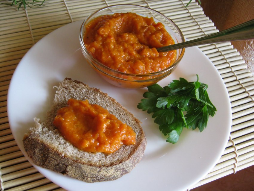 Кабачковая икра с майонезом