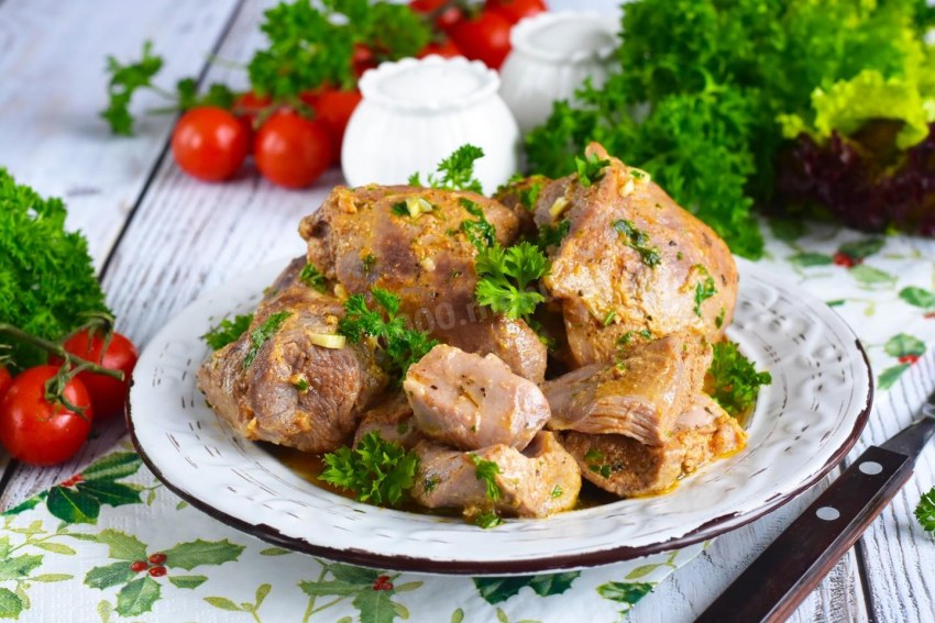 Курица фаршированная яблоками