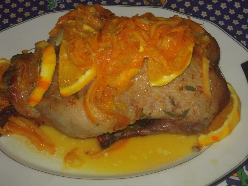 Кролик с апельсинами