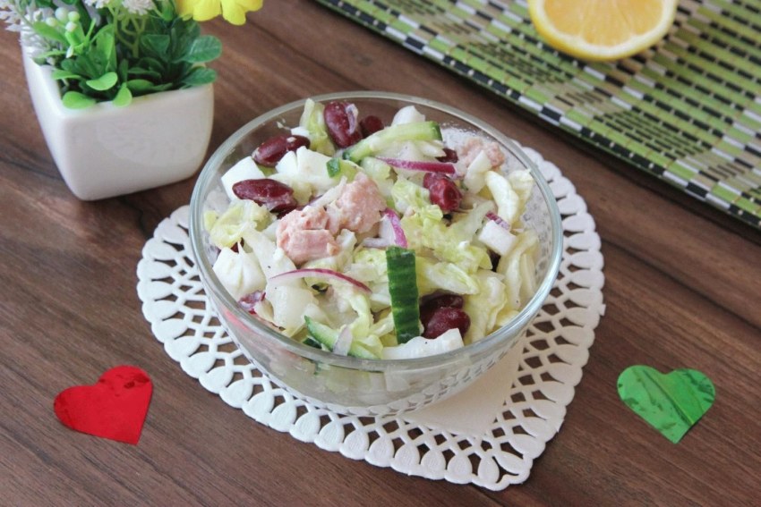 Уолдорф салат с сельдереем с курицей