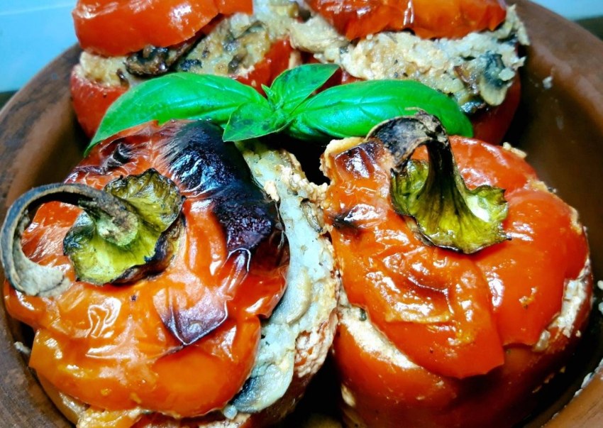 Перец фаршированный грибами
