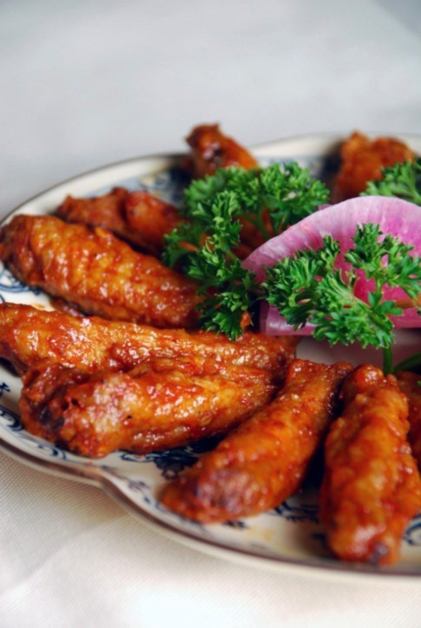 Куриные крылышки (в пряной глазури, BBQ, Чили-манго, )