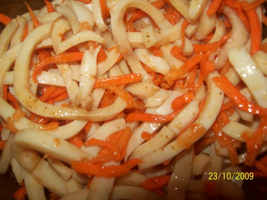 Кальмар с морковкой
