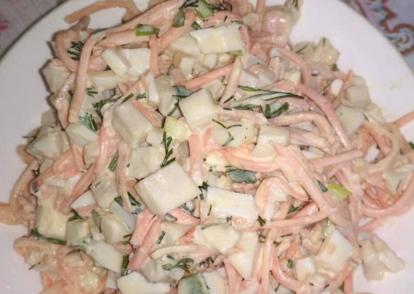 Тушёные кальмары с морковью и луком