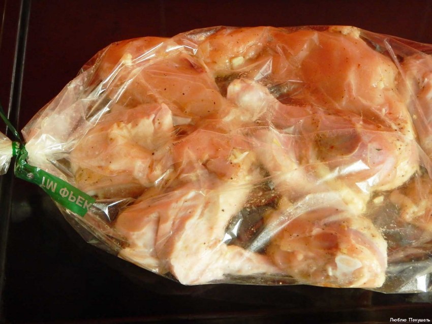 Куриные ножки с картошкой в духовке