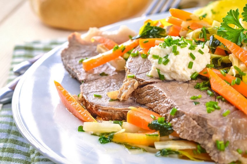 Лосось с овощами
