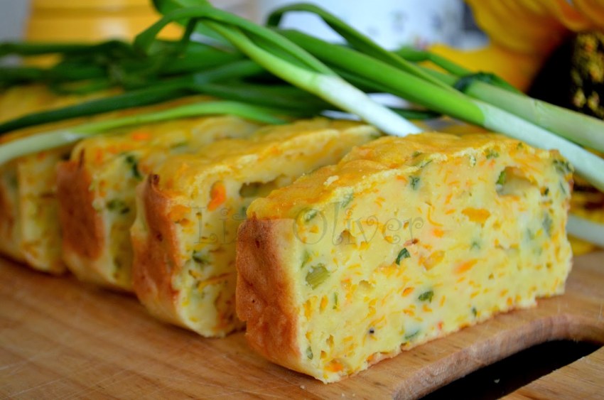 Салат с зелеными палочками