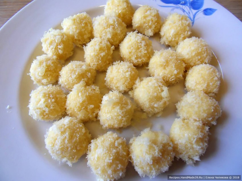 Рафаэлло из кукурузных палочек