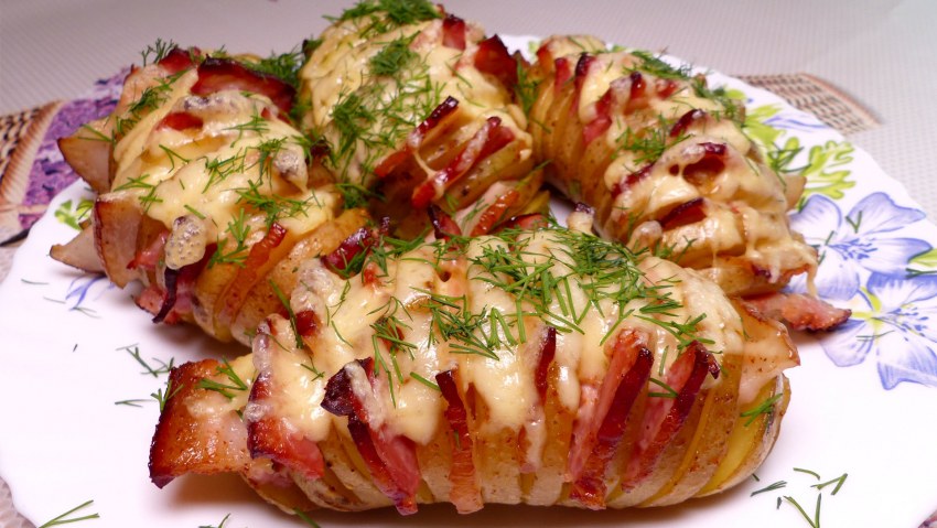 Картошка с ветчиной и сыром