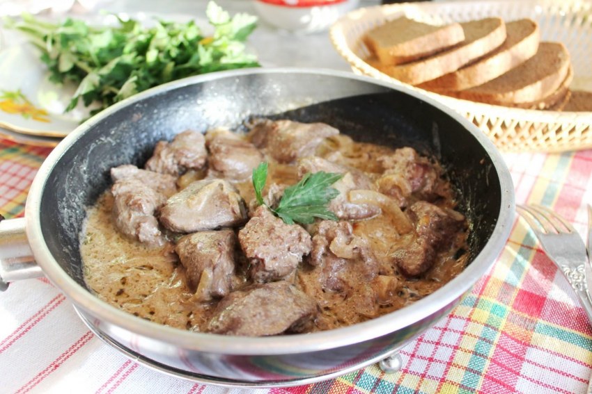 Куриная печень с луком
