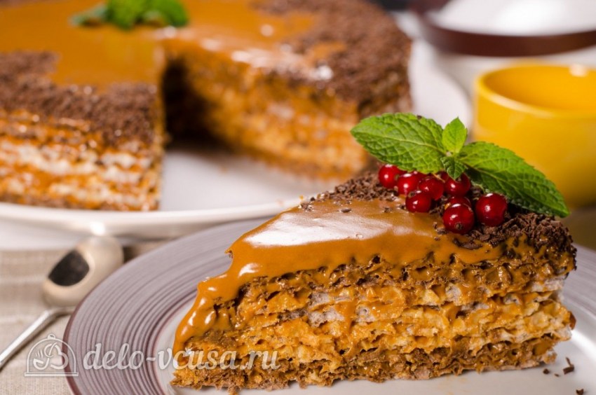 Десерт из вафельных коржей
