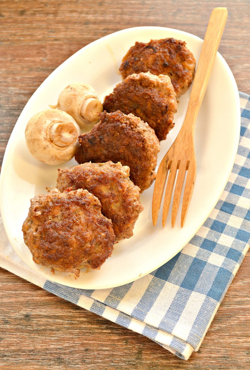 Мясные биточки с грибами