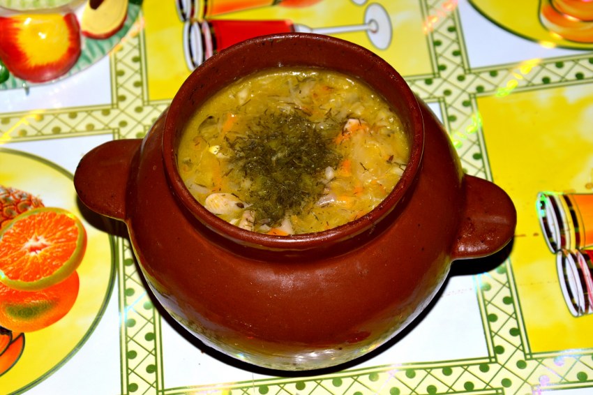 Суп с мясом в горшочке