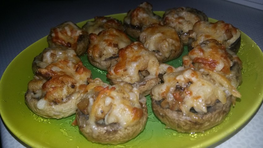 Картошка под сыром в духовке