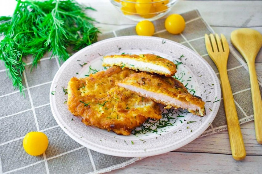 Куриное филе в сырной панировке