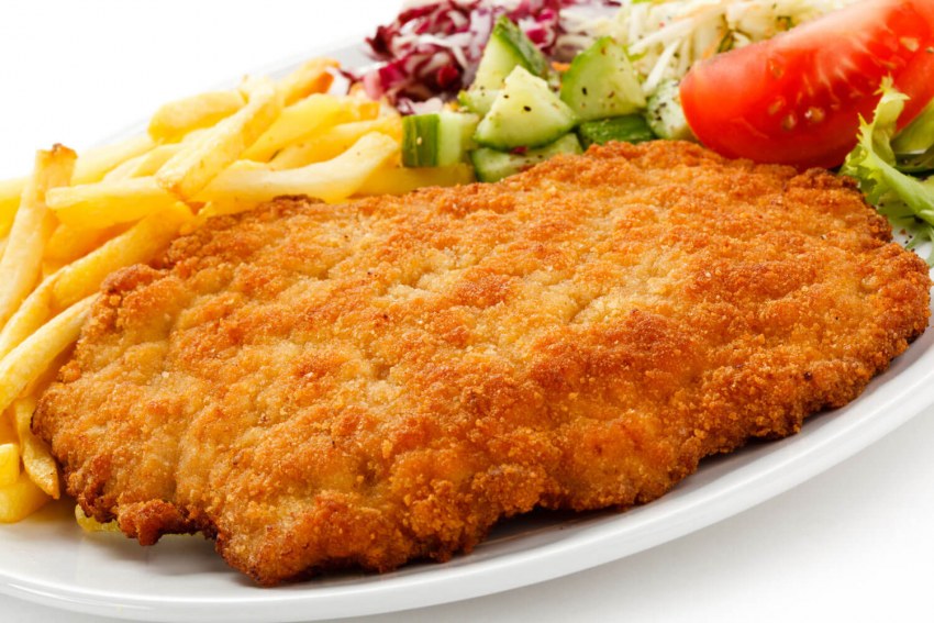 Шницель из свинины с картофельным пюре