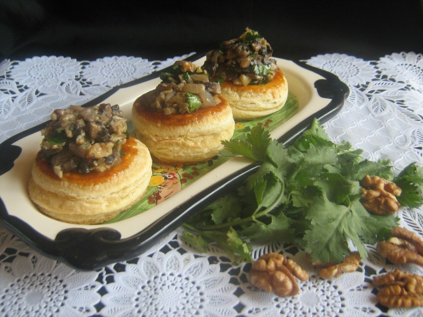 Волованы с курицей