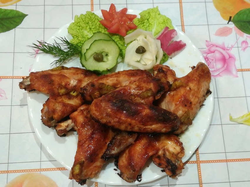 Крылышки под соусом