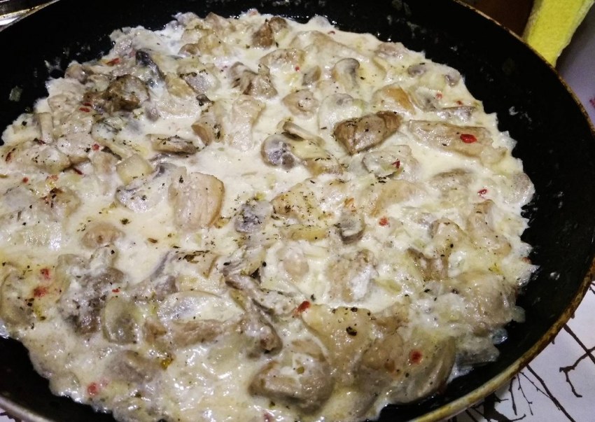 Мясо со сливками в мультиварке